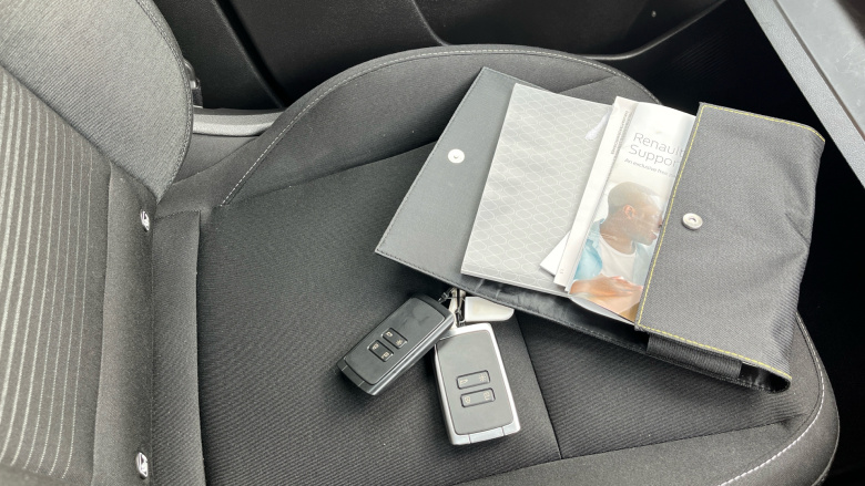 Renault Captur 1.0 TCE 100 Iconic 5dr Petrol Hatchback